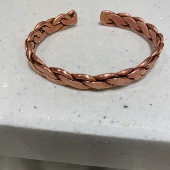 Copper bangle has cuff - Picture 3 of 4